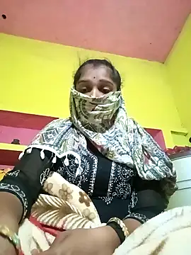 Snapshot of Hot_sega chatting on 11/07/25, 04:44 Hot sega online show from 11/07/25, 04:44