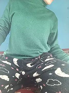 Snapshot of Saniya76 chatting on 01/13/26, 04:11 Saniya76 online show from 01/13/26, 04:11