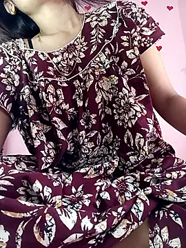Snapshot of Saniya76 chatting on 05/14/26, 05:04 Saniya76 online show from 05/14/26, 05:04