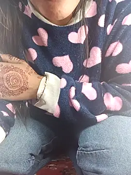 Snapshot of Saniya76 chatting on 02/05/26, 06:04 Saniya76 online show from 02/05/26, 06:04