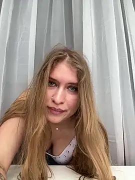 Snapshot of Eva_Renny chatting on 11/05/25, 06:38 Eva Renny online show from 11/05/25, 06:38