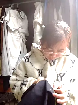 be-yeu online show from 11/13/25, 01:53