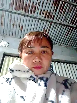 Snapshot of be-yeu chatting on 11/03/25, 11:25 be-yeu online show from 11/03/25, 11:25