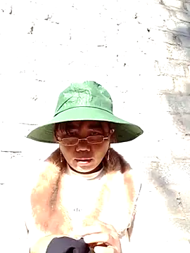 be-yeu online show from 11/29/25, 01:17