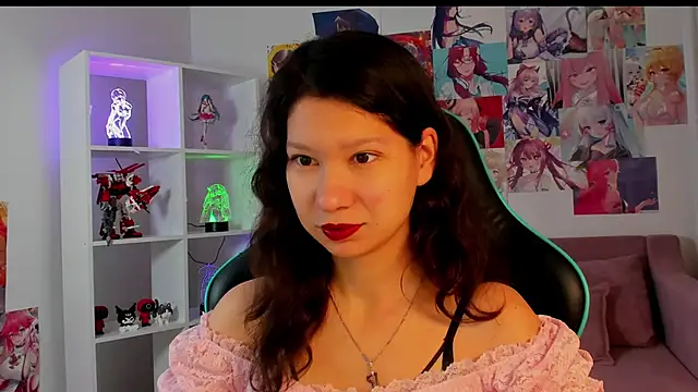 SaraDenars online show from 11/28/25, 05:18