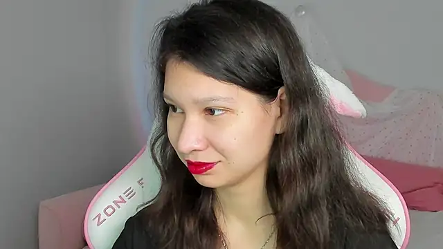 SaraDenars online show from 11/30/25, 05:19