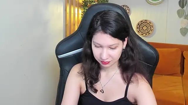 SaraDenars online show from 11/10/25, 05:12