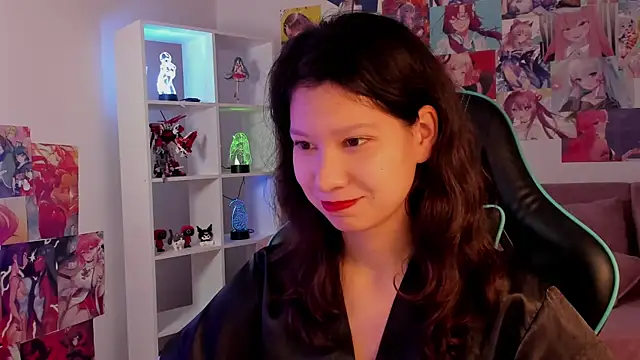 SaraDenars online show from 11/19/25, 05:18