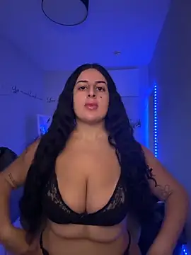 jojoa23 online show from 11/17/25, 11:03