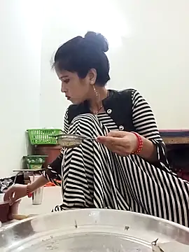 Sanjna babby online show from 04/11/26, 11:14