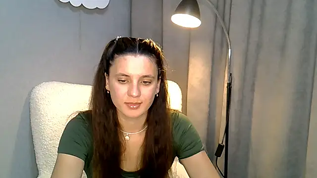 Snapshot of KiraHoney chatting on 07/08/26, 07:36 KiraHoney online show from 07/08/26, 07:36
