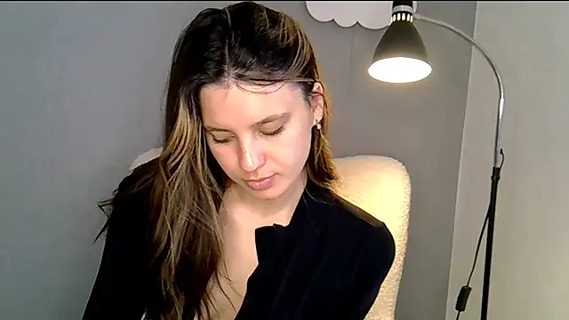 KiraHoney online show from 05/10/26, 11:14