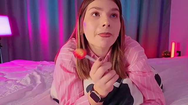 WilmaJohnson online show from 02/16/26, 07:29