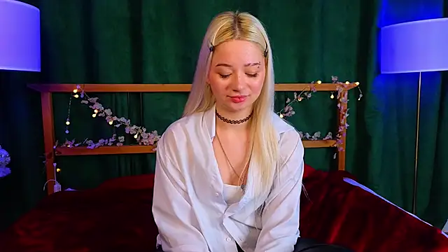 DanielleMyers online show from 11/26/25, 12:16