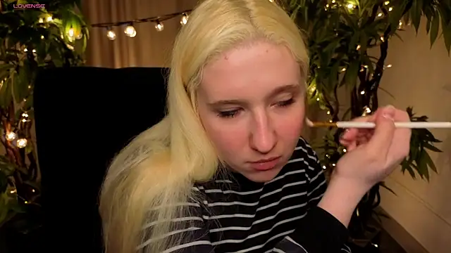 JoanneSmith online show from 12/22/25, 10:48