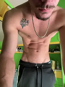 Snapshot of Colosso9 chatting on 11/08/25, 12:42 Colosso9 online show from 11/08/25, 12:42