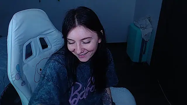 Snapshot of _Daniella_True_ chatting on 11/05/25, 05:27 Daniella True online show from 11/05/25, 05:27