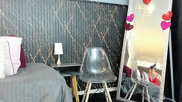 clara heat online show from 03/23/26, 07:14