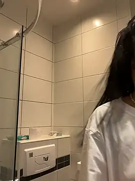 VickyM99 online show from 03/17/26, 07:33