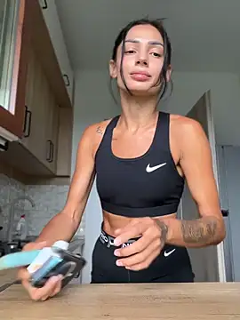 VickyM99 online show from 05/20/26, 02:47