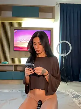 VickyM99 online show from 05/01/26, 04:56