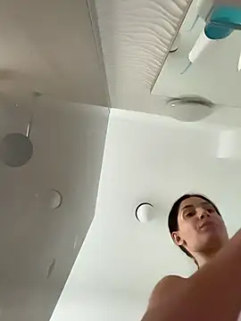 VickyM99 online show from 12/17/25, 08:52