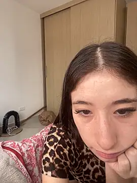 Snapshot of Emily_6783 chatting on 11/07/25, 04:11 Emily 6783 online show from 11/07/25, 04:11