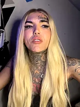 euscarlethotgirl online show from 11/14/25, 10:46