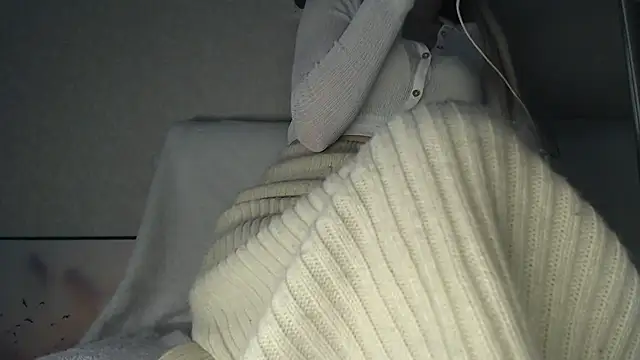 Snapshot of charm__me chatting on 02/16/26, 10:07 charm me online show from 02/16/26, 10:07