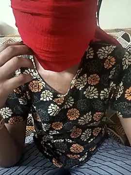 Tamil White Rose online show from 04/28/26, 06:34