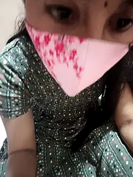 Snapshot of Tamil_White_Rose chatting on 02/10/26, 09:03 Tamil White Rose online show from 02/10/26, 09:03