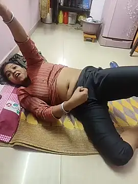 Lailamajnu1996 online show from 02/14/26, 12:49