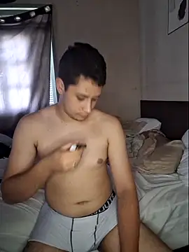 Snapshot of JoeSafado22 chatting on 11/04/25, 04:00 JoeSafado22 online show from 11/04/25, 04:00