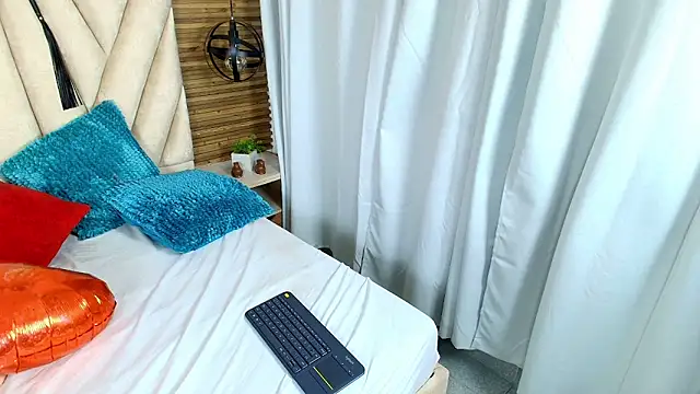 KimberlyFox t online show from 02/06/26, 12:56