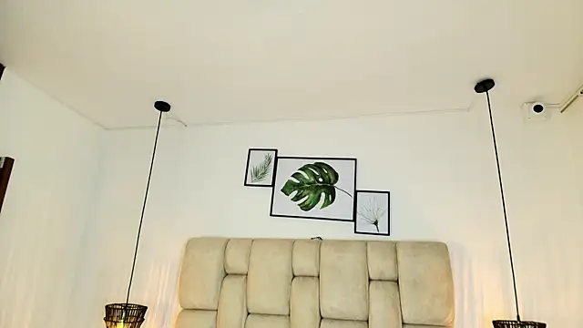 Snapshot of KimberlyFox_t chatting on 05/25/26, 12:37 KimberlyFox t online show from 05/25/26, 12:37