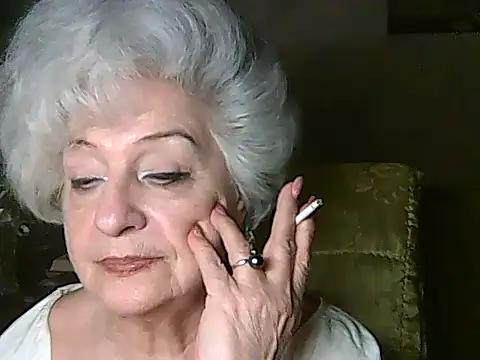 Snapshot of ValeriaKroww chatting on 06/05/26, 06:57 ValeriaKroww online show from 06/05/26, 06:57