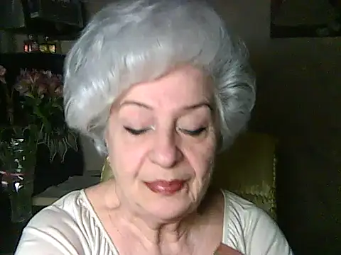 Snapshot of ValeriaKroww chatting on 05/13/26, 07:21 ValeriaKroww online show from 05/13/26, 07:21