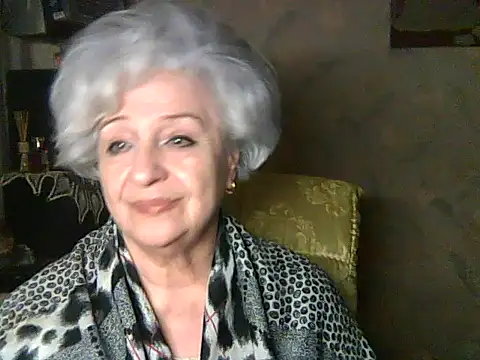 Snapshot of ValeriaKroww chatting on 04/21/26, 06:14 ValeriaKroww online show from 04/21/26, 06:14