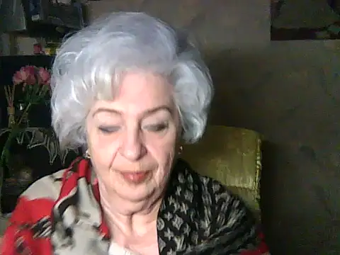 Snapshot of ValeriaKroww chatting on 04/27/26, 05:44 ValeriaKroww online show from 04/27/26, 05:44