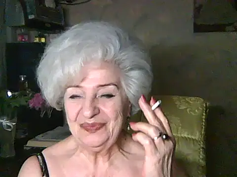 Snapshot of ValeriaKroww chatting on 06/14/26, 05:03 ValeriaKroww online show from 06/14/26, 05:03