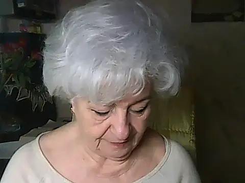 Snapshot of ValeriaKroww chatting on 05/04/26, 05:44 ValeriaKroww online show from 05/04/26, 05:44