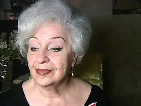 Snapshot of ValeriaKroww chatting on 05/19/26, 06:04 ValeriaKroww online show from 05/19/26, 06:04