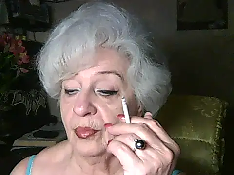 Snapshot of ValeriaKroww chatting on 06/20/26, 06:24 ValeriaKroww online show from 06/20/26, 06:24