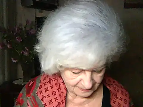 ValeriaKroww online show from 11/13/25, 06:01