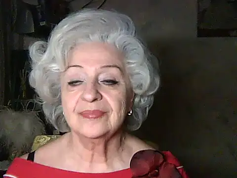 Snapshot of ValeriaKroww chatting on 12/22/25, 09:37 ValeriaKroww online show from 12/22/25, 09:37
