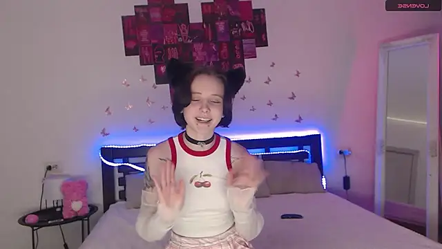 Snapshot of OliviaFlex chatting on 11/10/25, 07:13 OliviaFlex online show from 11/10/25, 07:13