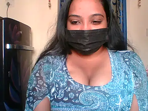 Mathi cam online show from 03/03/26, 04:52