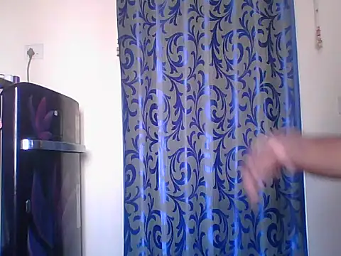 Mathi cam online show from 02/18/26, 04:43