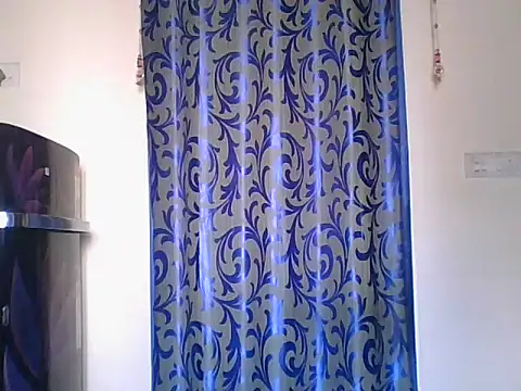 Mathi cam online show from 12/22/25, 04:12