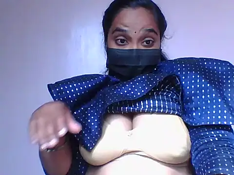 Mathi cam online show from 06/08/26, 10:16